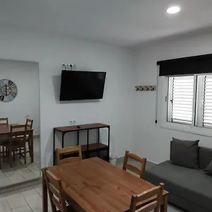 https://open-bajo.adeje-hotels.com
